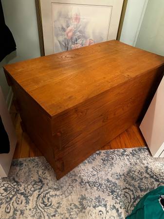 Solid wood chest 1