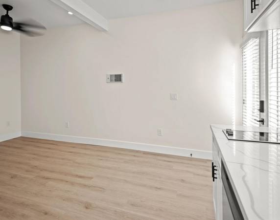 $2,695 / 2br - Remodeled Interior, Refreshed Exteriors - Pets Friendly with WD & AC! (San Diego)63865590368257123