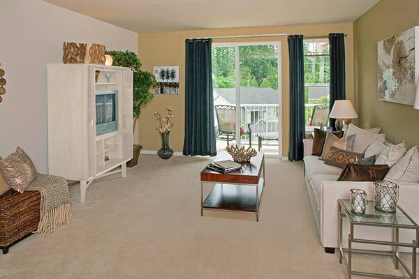 $2,380 / 1br - 833ft2 - 1/bd, Issaquah WA, Wall Scrabble (23425 Southeast Black Nugget Road, Issaquah, WA)63688607837187124