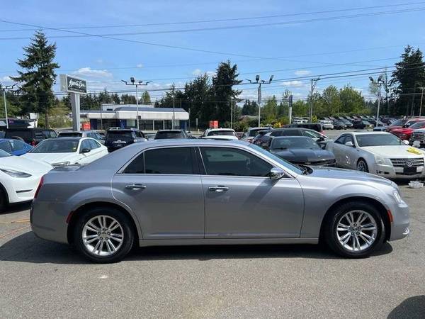 2017 Chrysler 300 C - $12,995 (+ Autos Deportivos Internacionales)63470588111875123