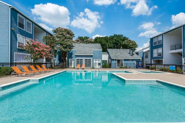 $985 / 1br - 700ft2 - Resident Activities, Hardwood Floors, 1bd 1ba (2804 Belt Line Road, Garland, TX)63846411812097121