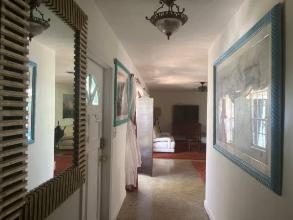 $225 / 4br - Habitaciones compartidas limpias, tranquilas y económicas (Ft lauderdale)63825129197313122