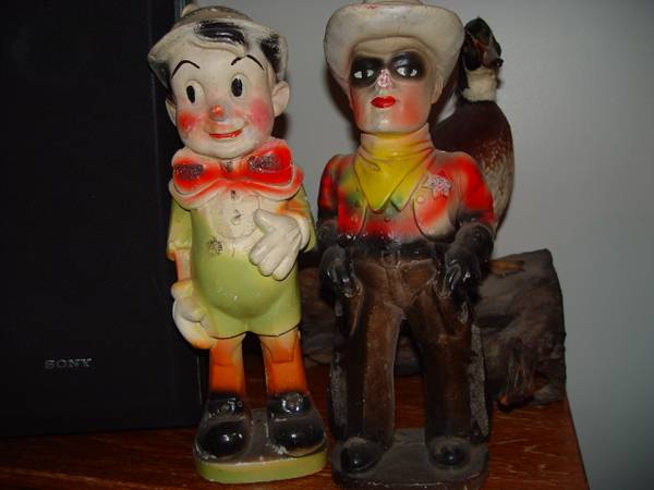 Carnival Chalk Statues 1
