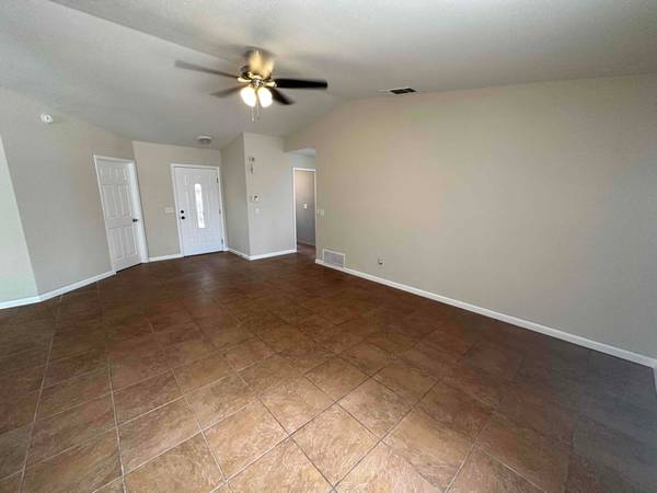 $1800.00 / 3br - 1330ft2 - Casa Unifamiliar - Arrendamiento o Alquiler con Opción a Compra63674876850947123