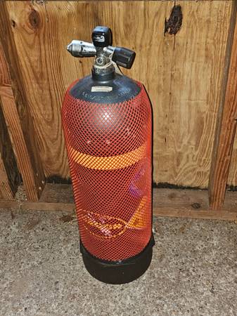 SCUBA Tank 1