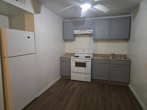 $1,100 / 2br - Upgraded 2 Beds 1 Bath Apartment, water/sewer/trash paid! (Central Phoenix)64024999650818121