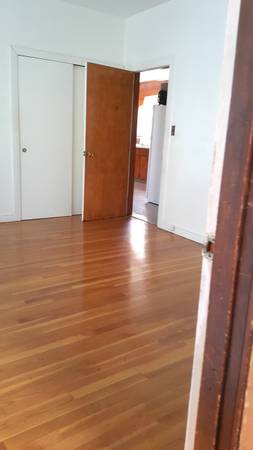 $2,425 / 2br - 2BR 4 mins walk to red line T -parking included -no fee (Cambridge)63828556199553124
