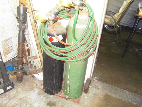 VICTOR TORCH SET OXY AXC COMPLETE WITH TANKS CART 1