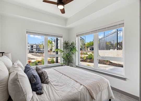 $1,950 / 1br - 619ft2 - Red carpet roll out: Tour & apply same day: Waived Admin & App Fees! (North Tacoma/Ruston/6th Ave)63688532006785124