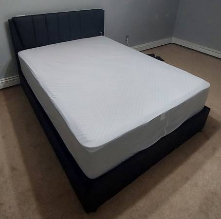 NEW QUEEN BED & MATTRESS 1