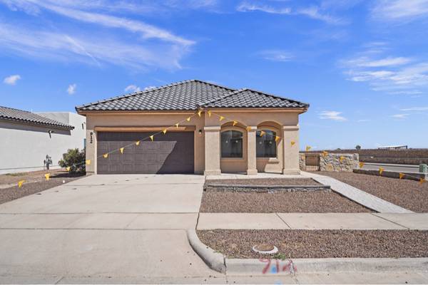 $1775.00 / 4br - 1240ft2 - Charming Single Unit in El Paso | 912 Clapham St | $1775/mo63971416863618120
