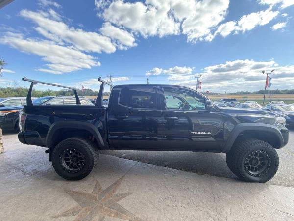 2021 Toyota Tacoma 4WD TRD - Photo 6