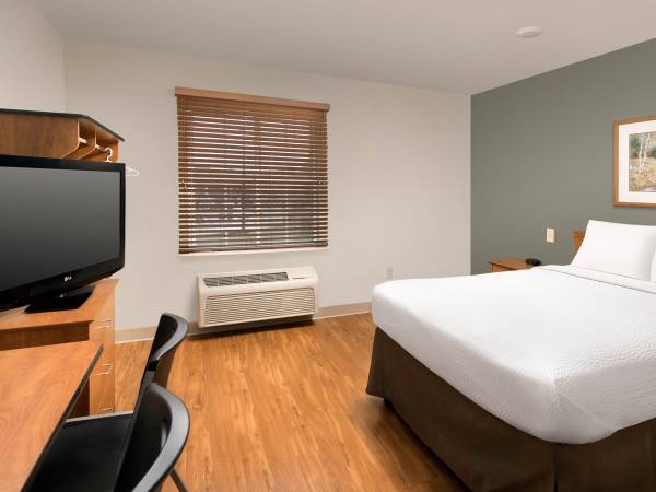$1,500 / 1br - Fully Furnished ready to move in Apartment, No background check (Mentor)63860363013251121