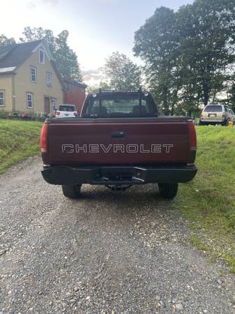 '97 K2500 4×4 con enganche para quitanieves - $2500 (Bellows Falls VT)62972945417985124