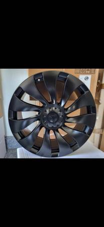 Tesla model 3 or y 19" new blk uber turbine style rims new tires set 1