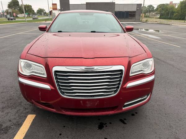 2014 Chrysler 300 1