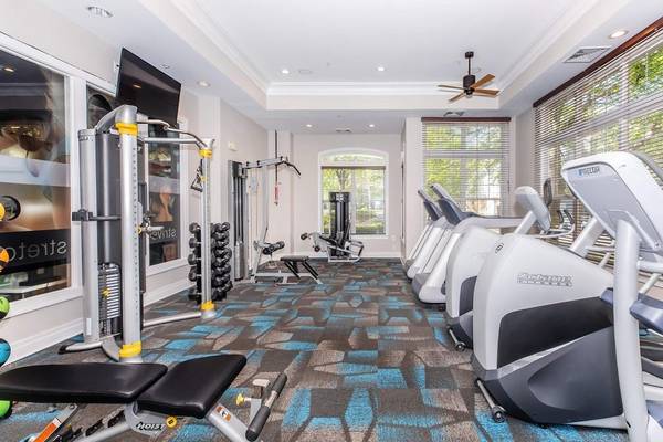 Elevators, Cable Ready, Ceiling Fans 1