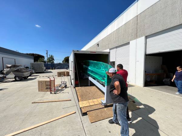 Moving services 8x20 enclosed trailer auto Transport pallets N MORE 1