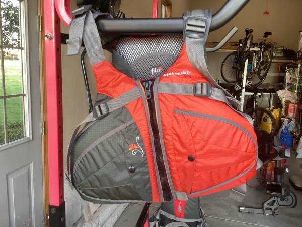 New Stohlquist Kayak Life Jacket Med/Large 1