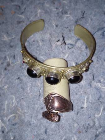 Bracelet & Ring - $35 (Madison)63471317839745120