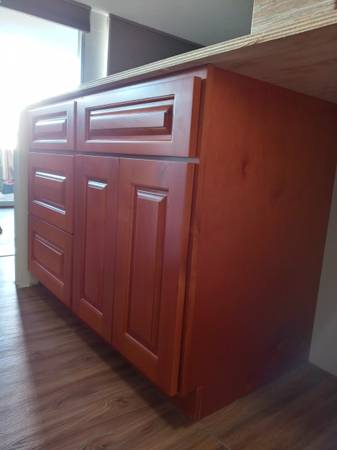 Cabinet w/ drawer 1