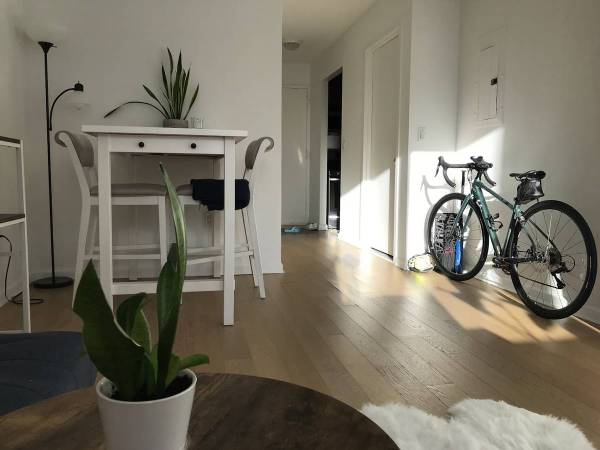 $677 / 1br - Quiet & Spacious Room – WiFi + Utilities Included 💖 (Woodland, CA)63790689522307122