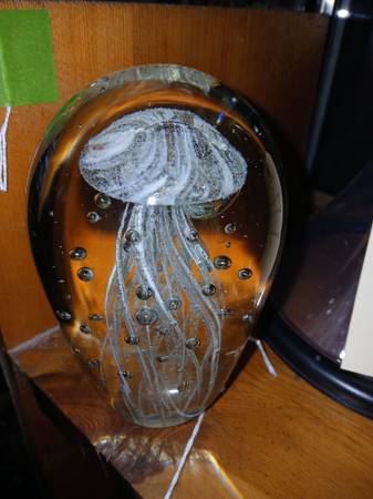 jellyfish glass paperweight - jelly fish paper weight 1