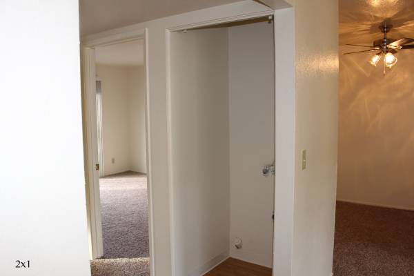 $1,545 / 2br - 872ft2 - 2x1-Washer & Dryer Hook Ups & Fireplace (Sacramento)63900567849219124