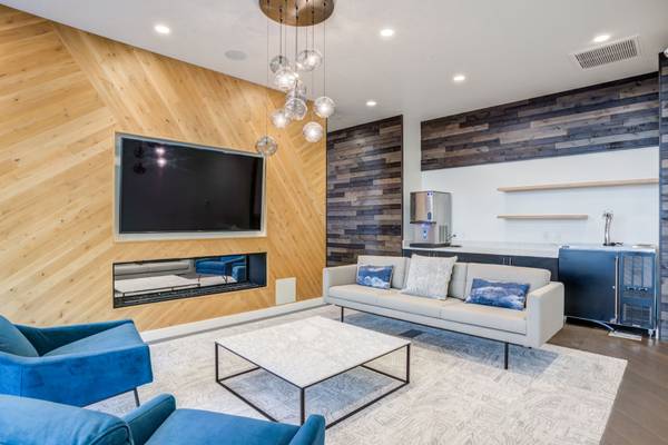 $1,899 / 2br - 1038ft2 - Fall Specials at The Quarry (Hillsboro)63777004789249121