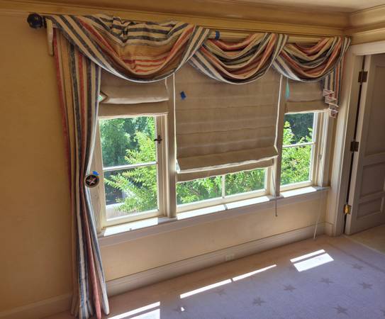 Swag/drape with patriotic theme, rod, Roman shades, $8 1