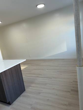 $2,600 / 1br - Brand new huge 1 bedroom with open kitchen, close to train, shopping.. (Sunnyside)63788761967361124