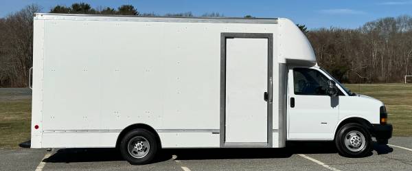 2021 Chevy 4500 16' Cube Van w/ Side Delivery Door & Aluminum Racking* - $34,900 (Westport)63615703947267124