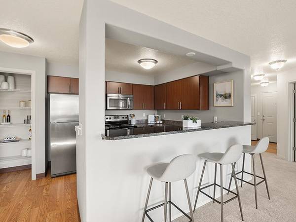 $2,415 / 3br - 1156ft2 - ¡Vida de lujo en Sunridge Terrace! ¡Tenemos las mejores vistas! (Happy Valley)63831608930947121