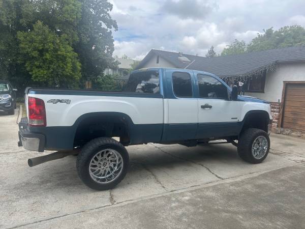 2007 Gmc Duramax Diesel 4x4 short bed $12,000 - $12,000 (Merced)63623926813569122