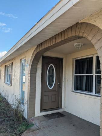 $1,400 / 2br - House for rent63976137026307120