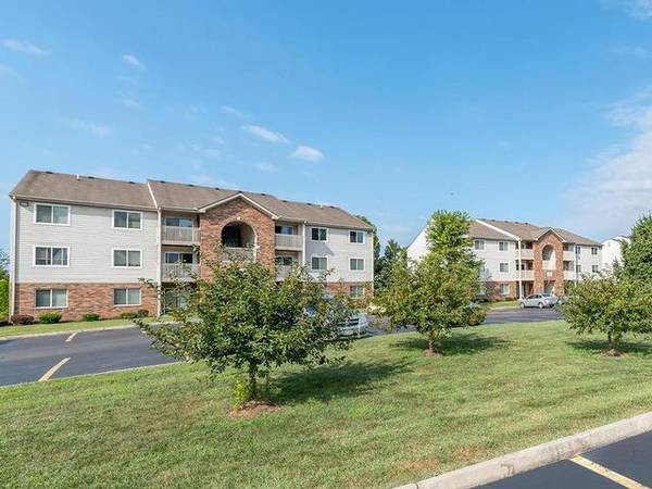$735 / 3br - 925ft2 - Reserve Your New Home, Pet Friendly Community, Kitchen Serving Counter (Chillicothe)63659984838147120