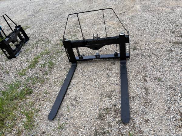 3 point tractor hitch forks 1