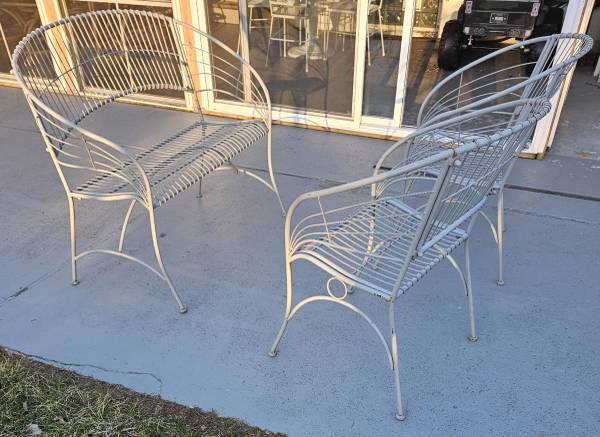 3-piece patio set 1