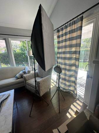 2 Soft Box Lights 1