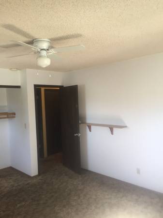 $775 / 3br - 200ft2 - Habitación Espaciosa y Soleada; servicios incluidos (East Wenatchee)63743484498179122