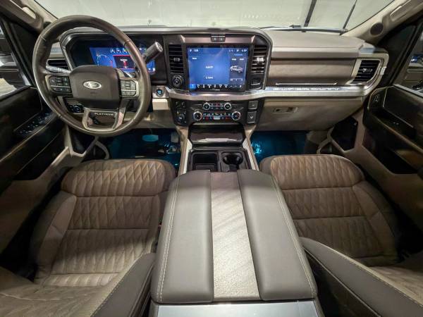 2025 Ford F450 Platinum PLUS - Photo 10