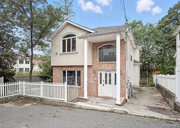 $860,000 GREAT MULR-FAMILY FOR SALE - BELOW MARKET VALUE! ONLY CASH OFFER (STATEN ISLAND)63874740617345120