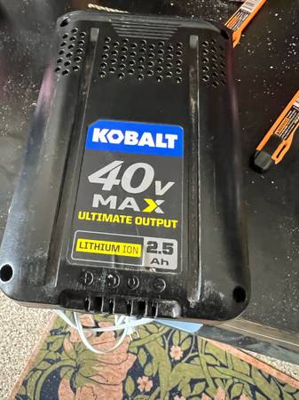 ISO KOBALT 40 volt rechargable battery 1