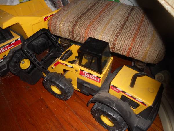 cheap tonka dump truck xmas gift ex cond steel deal 1
