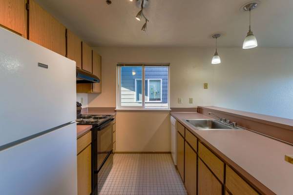 $1,795 / 1br - 539ft2 - Nice 1 Bedroom/ 1bath in desirable Fremont location (Fremont)63736284844931121