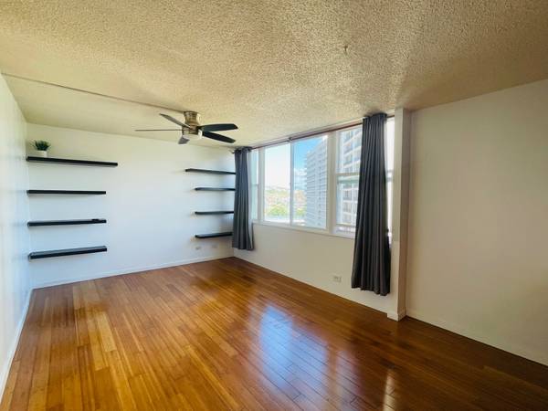 $3,100 / 3br - 816ft2 - Fairway Gardens Condo in Salt Lake, Small Pets OK!! (Salt Lake)63939398999298121