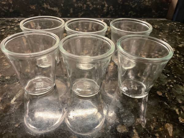 SIX SMALL JARS / CONTAINERS price in pesos 1