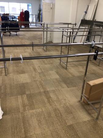 Used Straight clothing racks 1