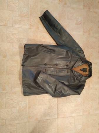 LEATHER JACKET. J CREW 1