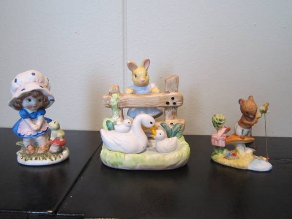 Small Figurines - Girl in Bonnet/ Rabbit & Ducks/ Fishing Mouse 1